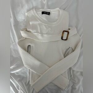 Off the shoulder White Long Sleeve Top